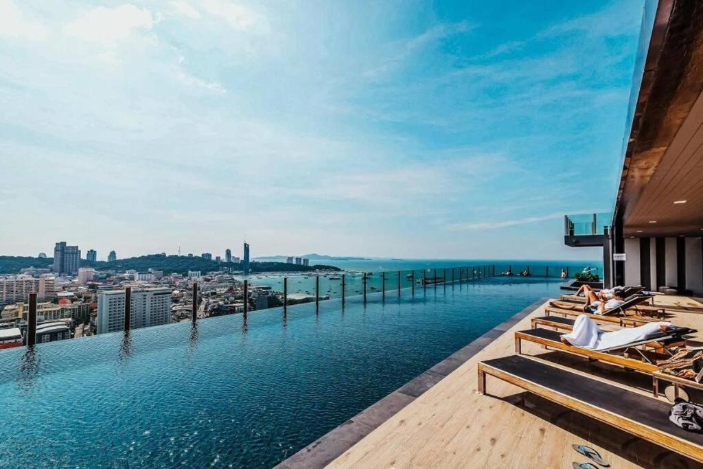 Sea View 2 Bed Room Condo @ Central Pattaya Bagian luar foto