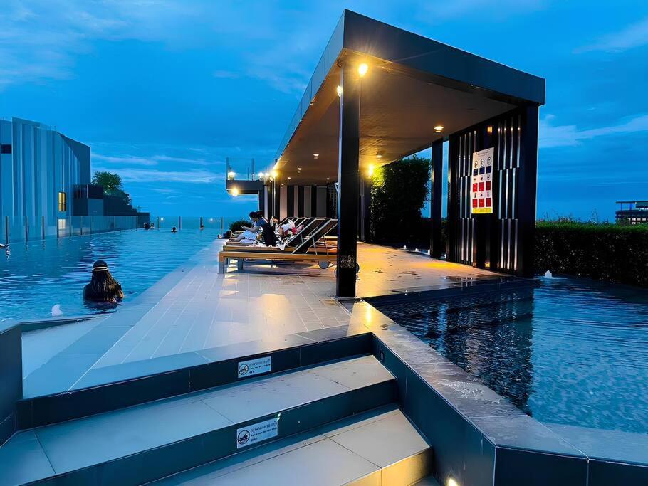 Sea View 2 Bed Room Condo @ Central Pattaya Bagian luar foto