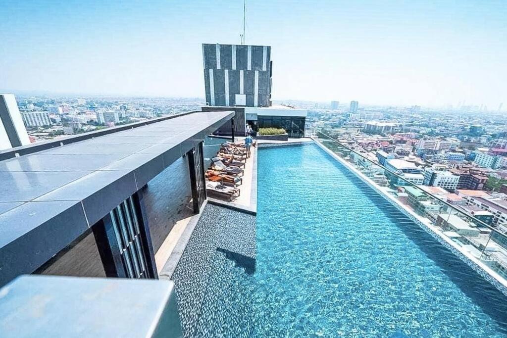 Sea View 2 Bed Room Condo @ Central Pattaya Bagian luar foto