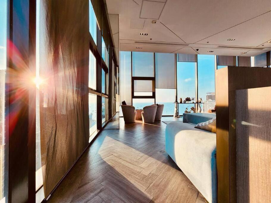 Sea View 2 Bed Room Condo @ Central Pattaya Bagian luar foto