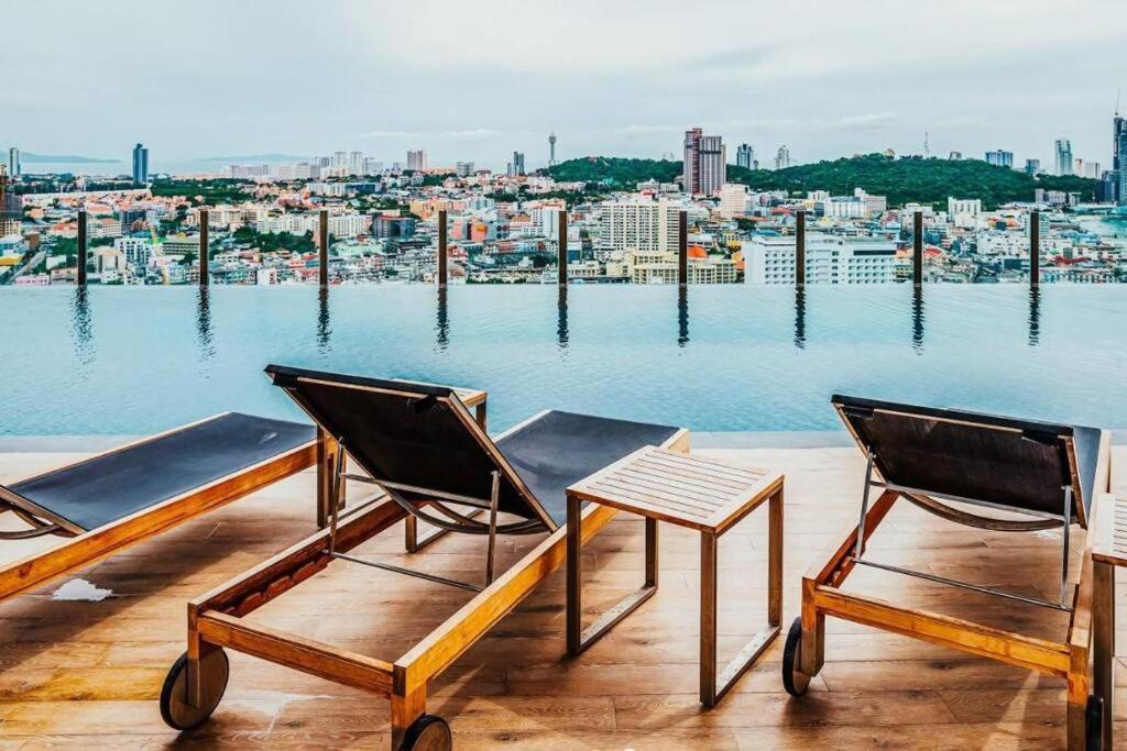Sea View 2 Bed Room Condo @ Central Pattaya Bagian luar foto